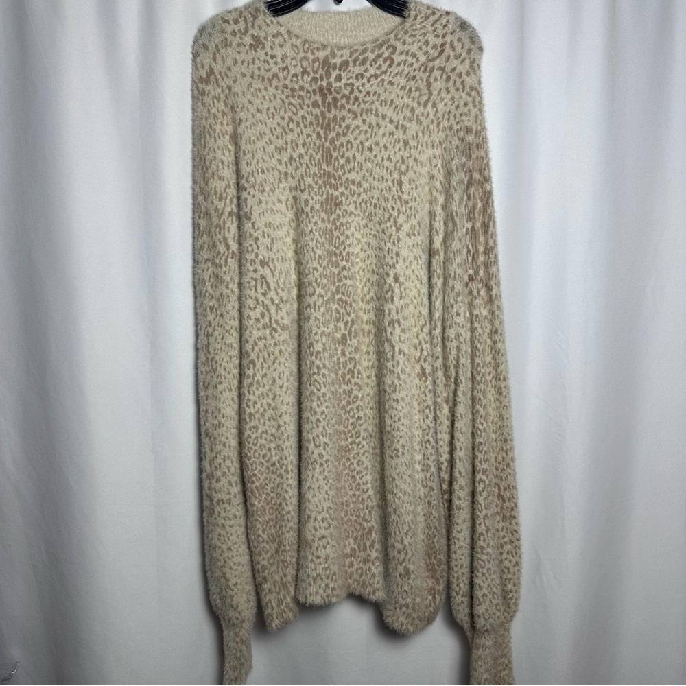 Chico's Beige Animal Print Sweater size 3 XL Eyelash Super Soft